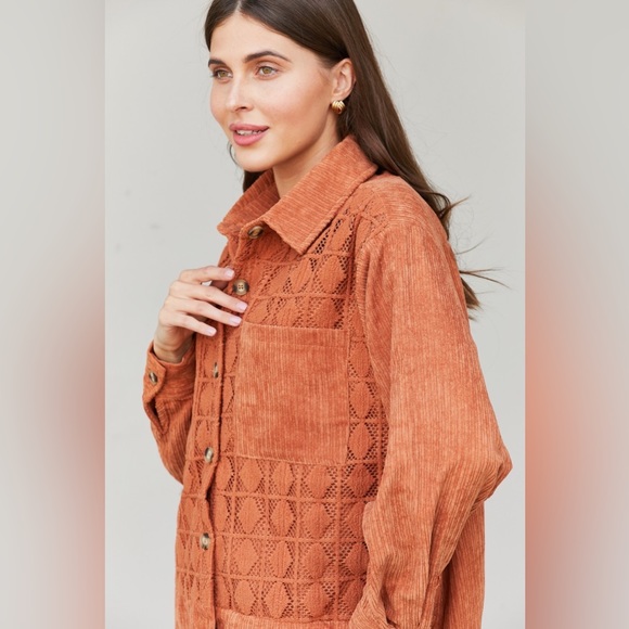 Button-Up Spliced Lace Shacket - Picture 4 of 8